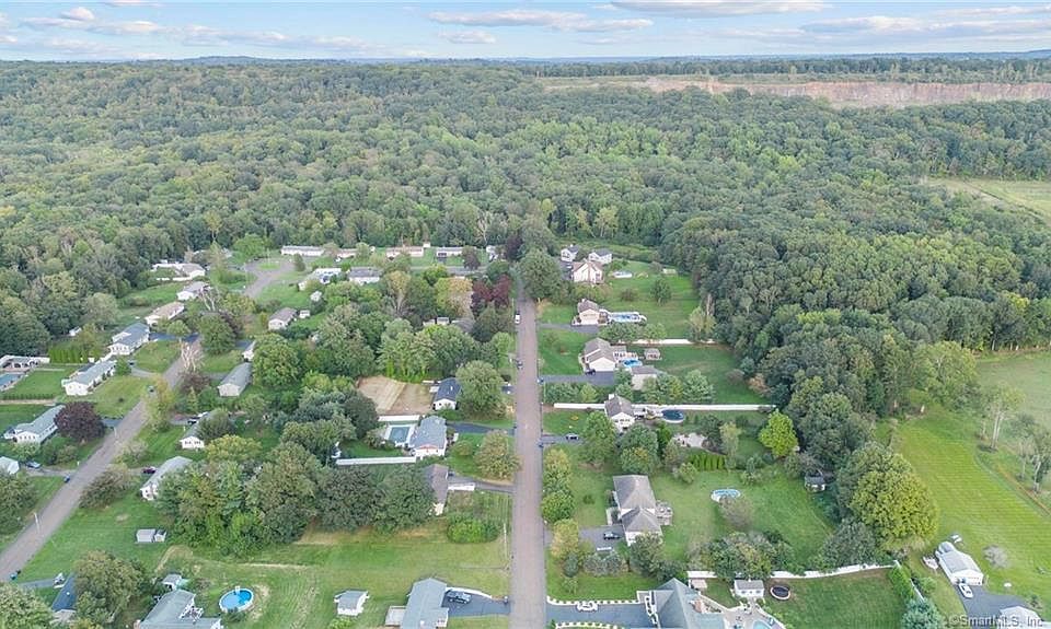 18 Grant Dr, Northford, CT 06472 MLS 170596999 Zillow