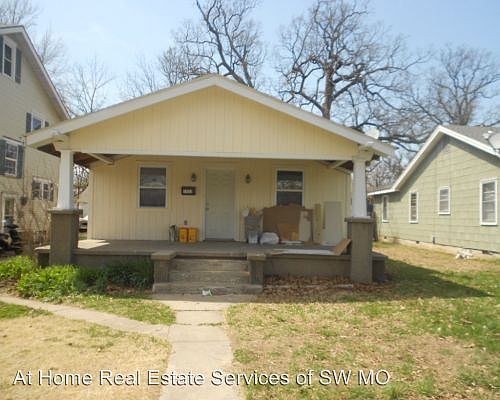 1st image of 1923 N Douglas Ave