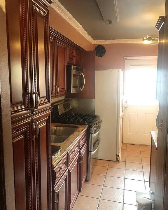 1st image of 4187 Hill Ave