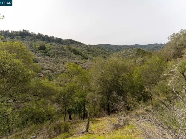 526 Cascade Dr, Fairfax, CA 94930
