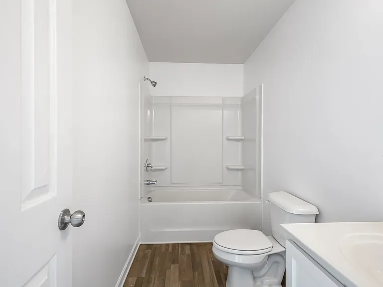 761 Riverside Dr NW — Photo 17