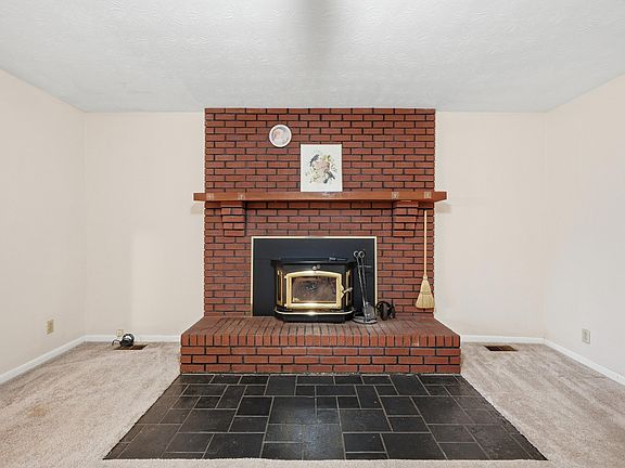 5th image of 537 Grider Anderson Rd