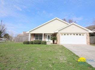 405 Pristine Water Ln, Mary Esther, FL 32569