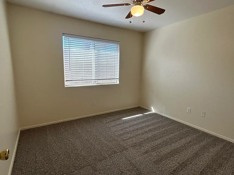 51 N Del Pueblo Pl — Photo 13