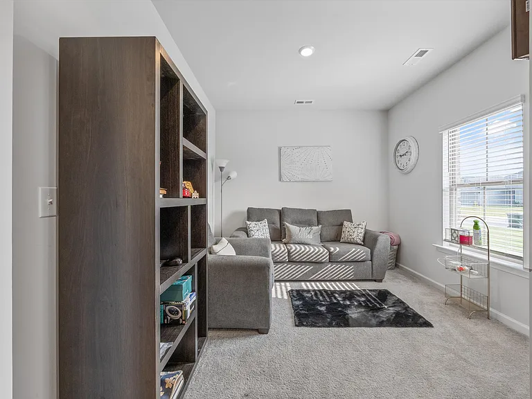 15015 Demarie Ln — Photo 7