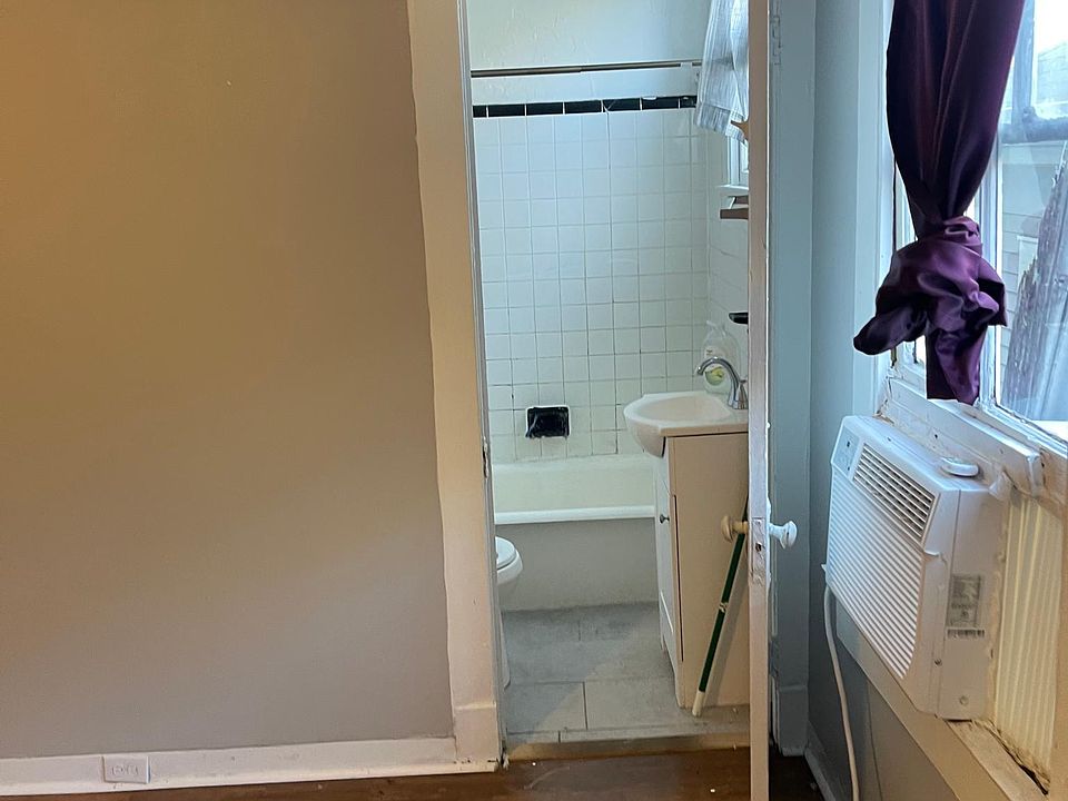 1st image of 4000 Prytania St APT M