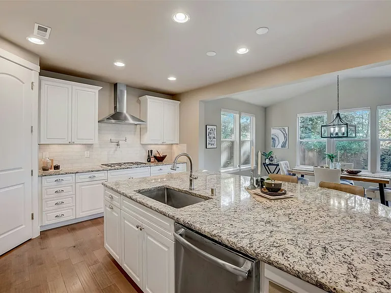 4240 Overlook Ct — Photo 11
