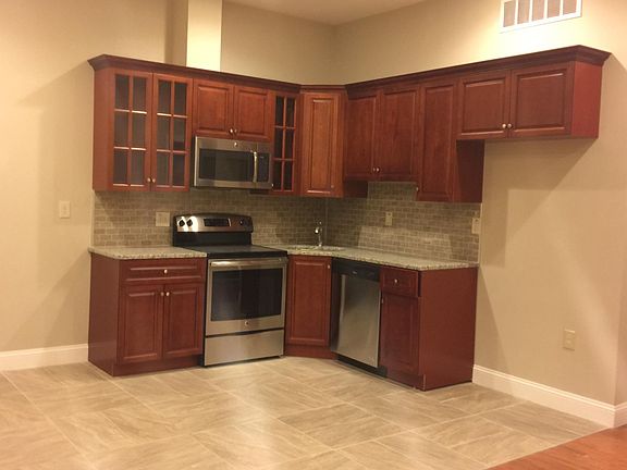 3rd image of 908 Cherry St #801