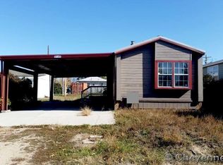 211 S Warren Ave, Glendo, WY 82213