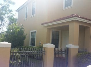 15122 Summit Place Cir, Naples, FL 34119