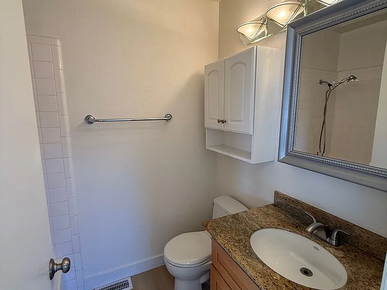 55-57 Bayo Vista Way — Photo 10