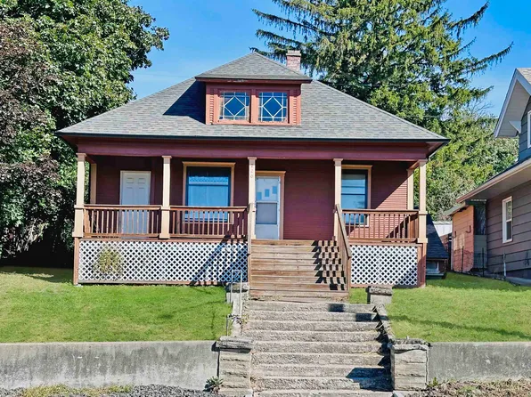 220 S Crosby St, Tekoa, WA 99033