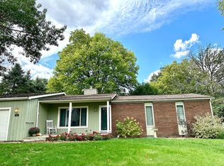 202 Quail Hill Rd, Monticello, IL 61856