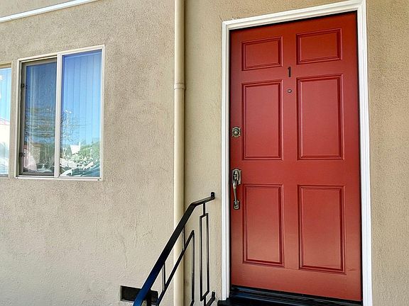 2nd image of 1519 Armacost Ave APT 1
