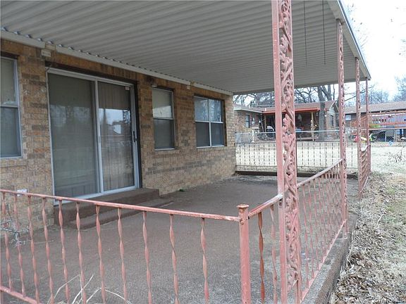 3rd image of 2802 N Pine St