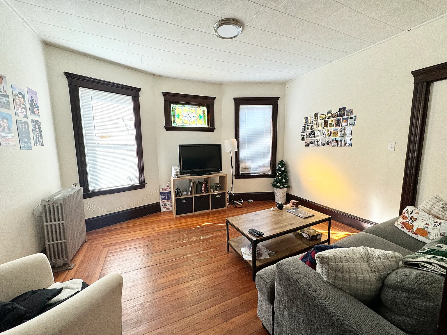 5 bed, 9999 sqft, $4,500 — Photo 3