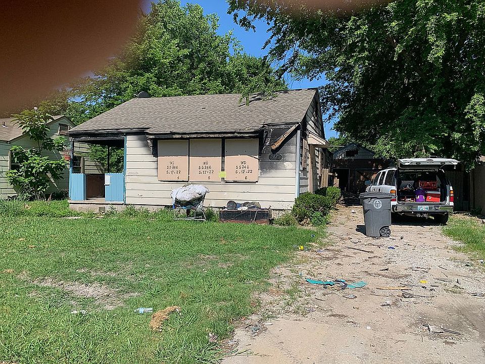2nd image of 1925 N Norwood Ave