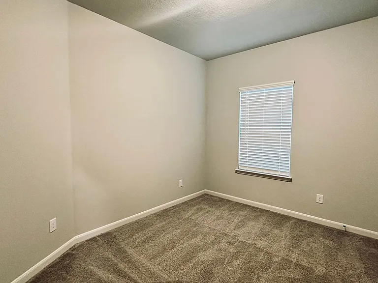 7157 Magnolia Vlg #101 — Photo 8