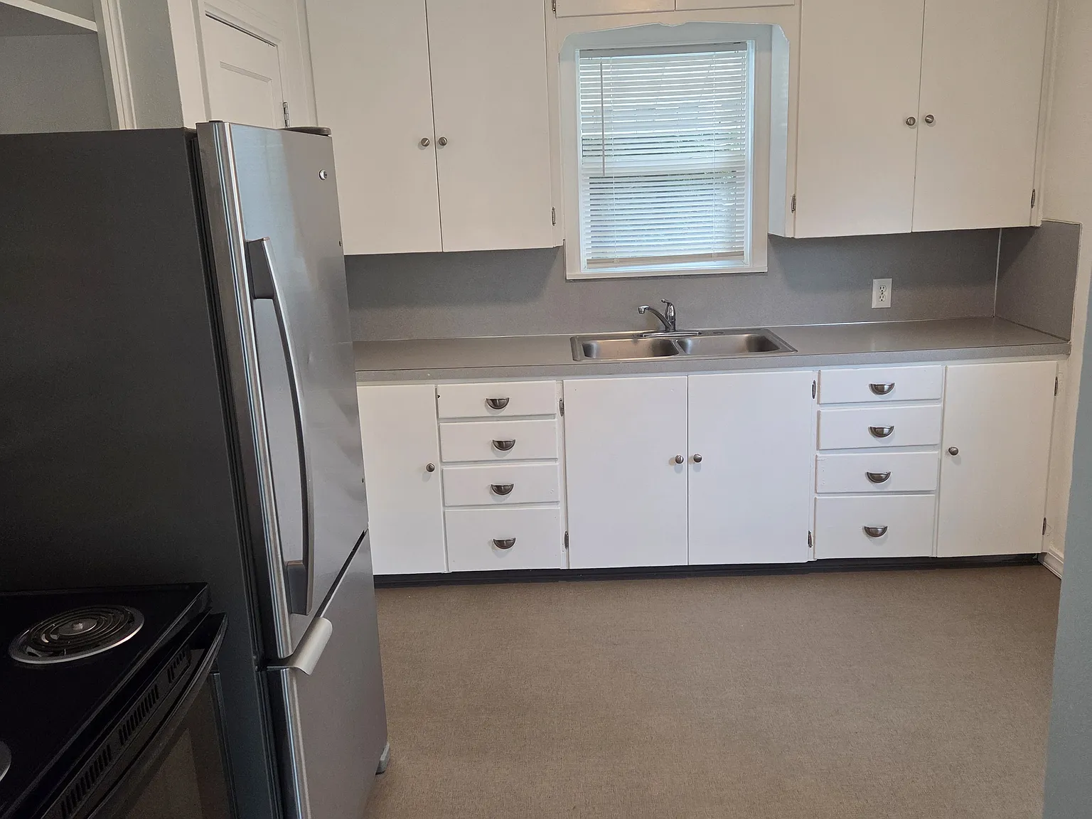 2 bed, 744 sqft, $1,500 — Photo 3
