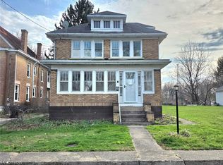 9 Camden Pl, Parkersburg, WV 26101