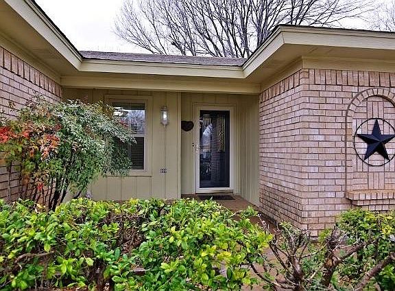 2nd image of 4658 Carrie Ann Ln