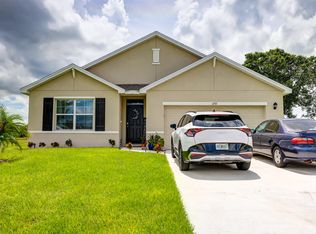 1272 SW Abacus Ave, Port Saint Lucie, FL 34953