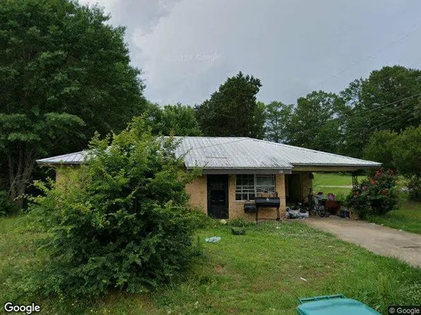 110 Finch St NW, Vernon, AL 35592