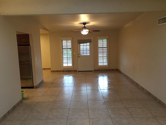 4th image of 8428 E Malcomb Dr