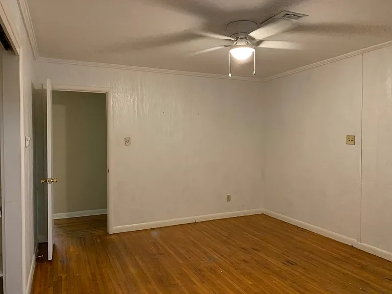 4511 Greenway Dr — Photo 5