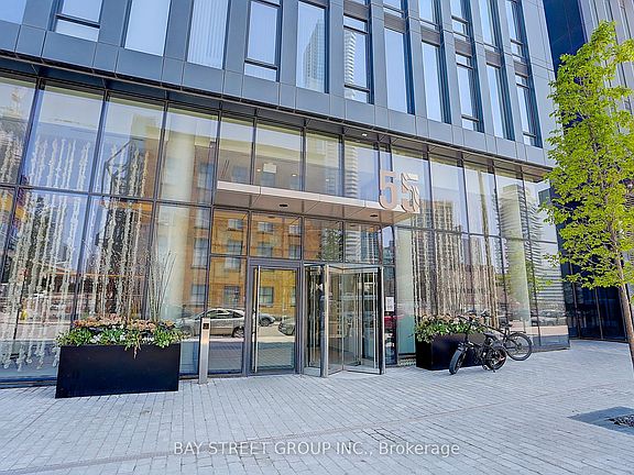 3rd image of 55 Cooper St #3612