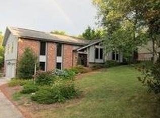 127 Clemson Dr, Oak Ridge, TN 37830