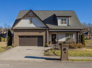 171 Augusta Ln, Lenoir City, TN 37772