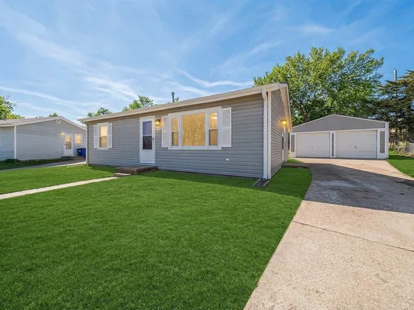 1221 Pershing Dr, Junction City, KS 66441