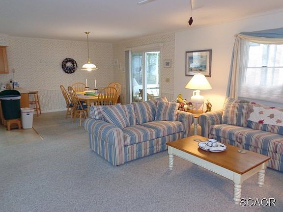 4th image of 147 Henlopen Dr