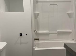 224 Center Ave APT 2, Mc Donald, PA