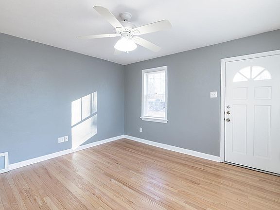 4th image of 2337 Spencer Ave