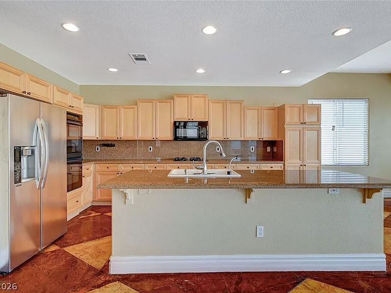 9462 Castillana Ct — Photo 8