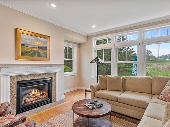 2nd image of 226 Fairway Drive
