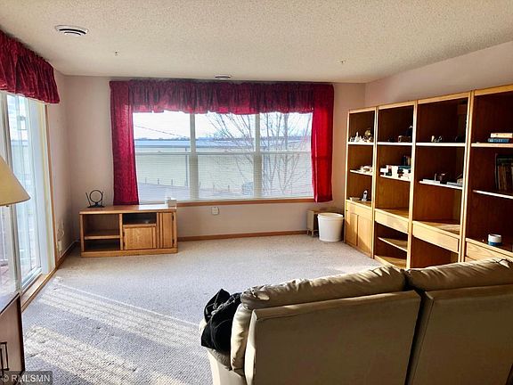 2nd image of 2231 Penn Pl APT 202
