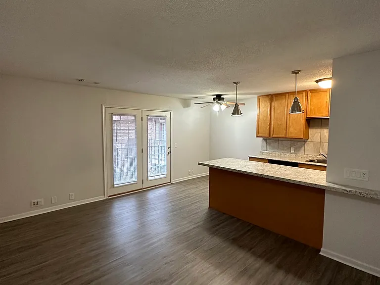 3506 Jackson St — Photo 20