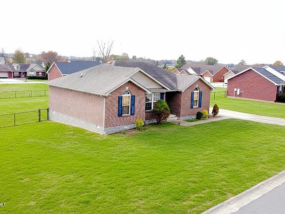 3rd image of 1011 Ray Wimsett Blvd