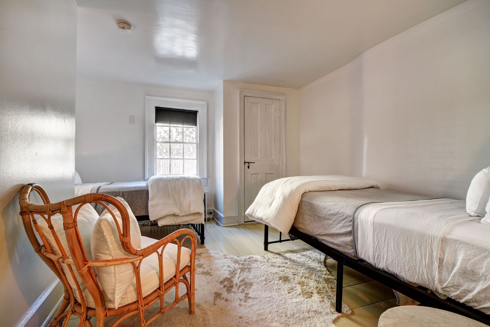  Bedroom (Downstairs)