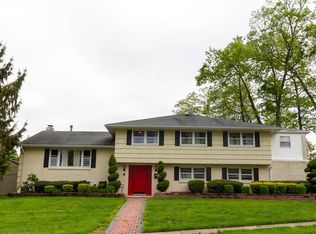 1 Oakland Rd, Jamesburg, NJ 08831
