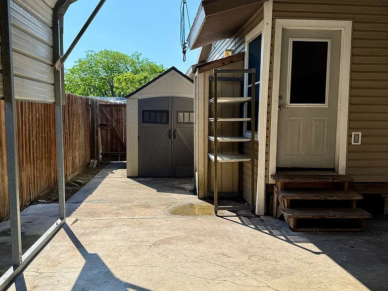 746 Lansdown Dr — Photo 37