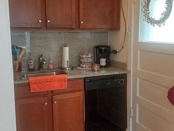3rd image of 515 W Cornelia Ave #110