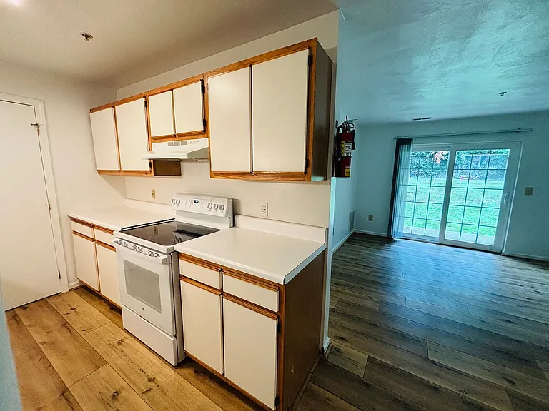 927AB - 410 Houston St. - DM — Photo 7