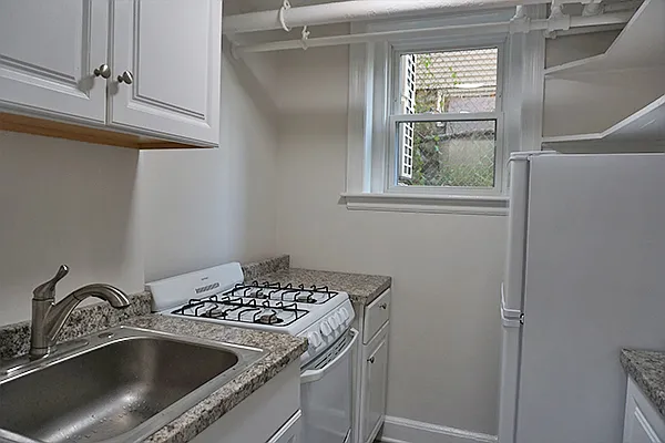 95 Adams St #16 — Photo 3
