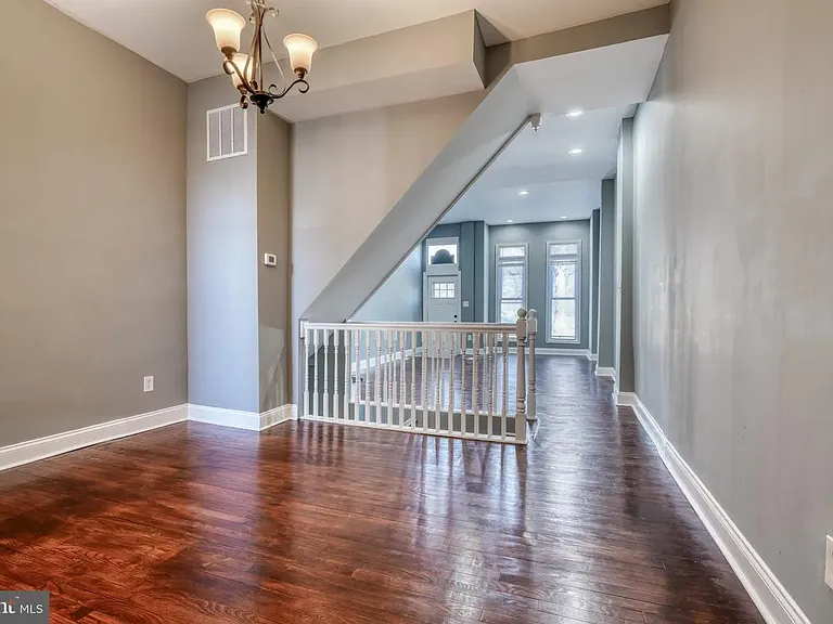 2910 Auchentoroly Ter — Photo 3