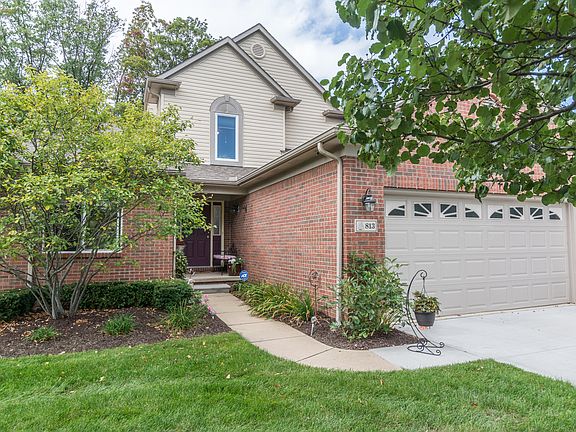 4th image of 813 Oakwood Cir #6
