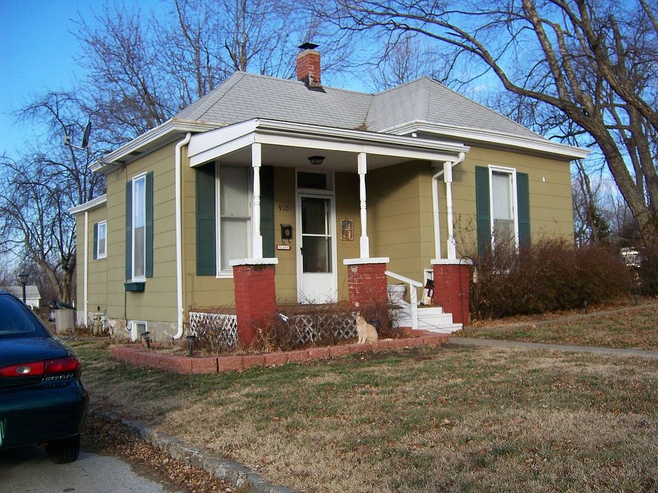 2nd image of 910 S McCoy St